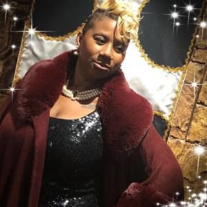 Meet your Posher, Nadia